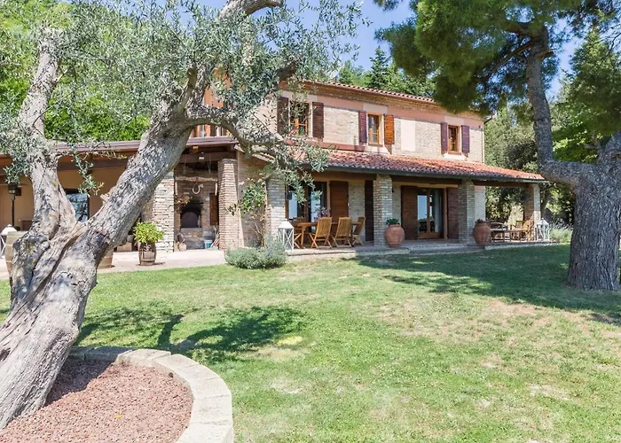 Belvilla By Oyo Ise * Montefelcino