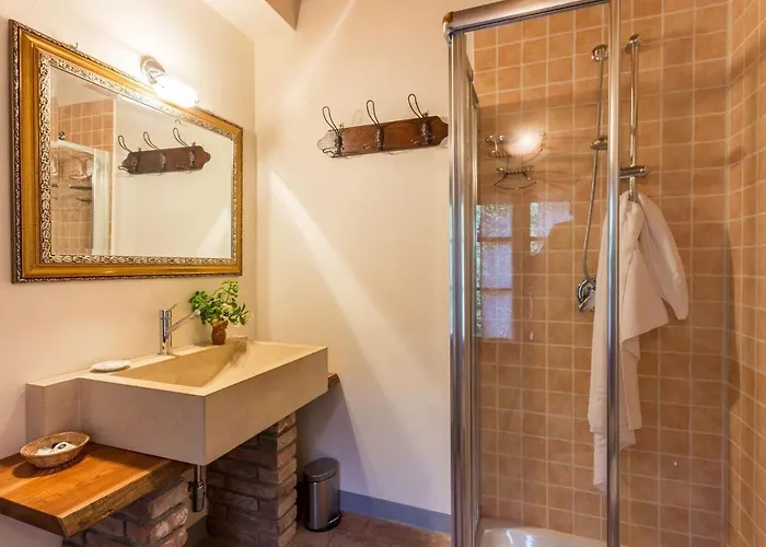 Belvilla By Oyo Ise Villa Montefelcino